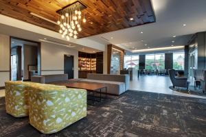 
The lobby or reception area at Hyatt Place Milwaukee Downtown
