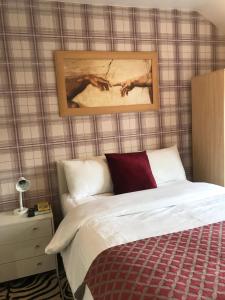 Rosewood lodgings