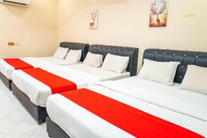 Gallery image of MK Homestay Wakaf Che Yeh with bathtub - Max 14 Pax in Kota Bharu