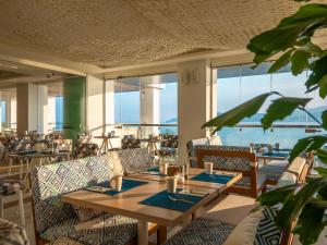 A seating area at Amàre Beach Hotel Ibiza - Adults Recommended