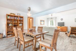 Knihovna v prázdninového domu