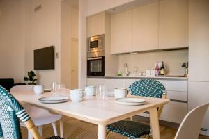 A kitchen or kitchenette at Selecta Apart ideal y facil parking en la calle