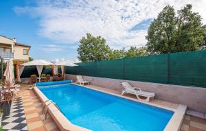 Fotografia z galérie ubytovania Three-Bedroom Villa Marija with Private Pool in Gedici v destinácii Gedići