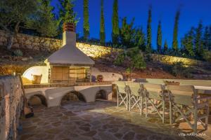 Fotografie z fotogalerie ubytování Blue Caves Villas - exceptional Villas with private pools direct access to the sea v destinaci Koríthion