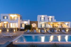 A piscina localizada em Sea Wind Villas and Suites ou nos arredores