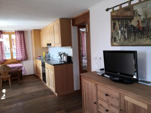 Köök või kööginurk majutusasutuses Chalet Valaisia
