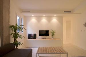 Fotografia z galérie ubytovania Gran apartamento en el centro histórico con parking gratuito 4 habitaciones por KEYWISE v destinácii Málaga
