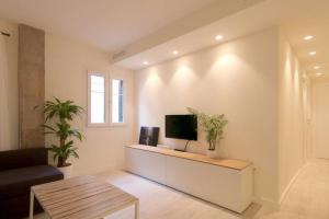 Fotografia z galérie ubytovania Gran apartamento en el centro histórico con parking gratuito 4 habitaciones por KEYWISE v destinácii Málaga