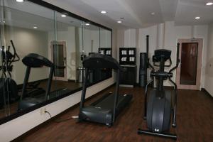 a gym with exercise bikes and a mirror at Comfort Inn Wichita Falls Near University in Wichita Falls