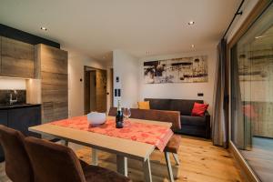 Appartement Förra的厨房或小厨房