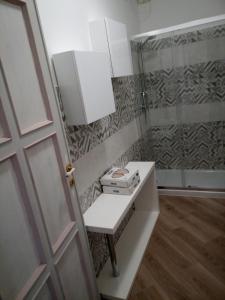A bathroom at ASFODELIA-STELLA Még 16 kép