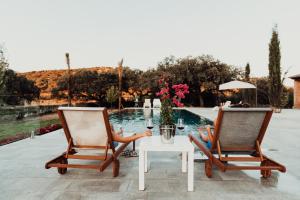 Bazén v ubytování Casa Rural Alcornocalejo nebo v jeho okolí