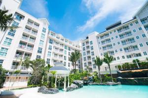 an image of the exterior of a resort at Grand Florida Pattaya By TheBest Management in Na Jomtien