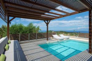 Bazén v ubytování Villa Corfu Melody nebo v jeho okolí