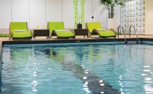 A piscina localizada em Holiday Inn Sao Paulo Parque Anhembi by IHG ou nos arredores