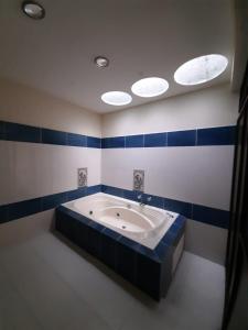 Ett badrum på Hotel Morfeo