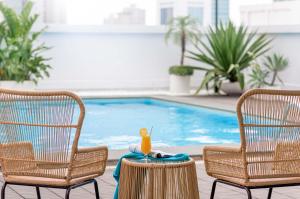 Bazén v ubytování The Howard Plaza Hotel Kaohsiung nebo v jeho okolí