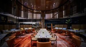 EQ Kuala Lumpur餐厅或其他用餐的地方