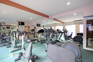 Centrul de fitness și/sau facilități de fitness de la OYO 75321 Gemma Patong