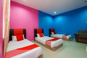 Gallery image of OYO 89933 Nun Hotel in Jeli