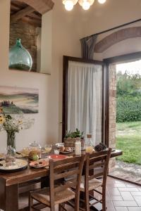 Vonkajšia záhrada v ubytovaní Agriturismo Rigone in Chianti