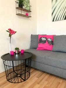Ruang duduk di No2 TOP Apartment4YOU - 3 Zimmer, 1-6 Pers, Saarbrücken - Jägersfreude Saarbruecken