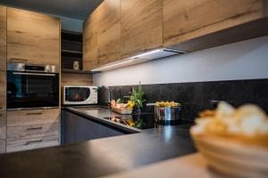 Appartement Förra的厨房或小厨房