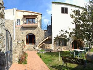 Budova, kde se the country house nachází