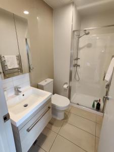 Kylpyhuone majoituspaikassa Central location of Auckland Central