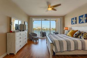 TV/trung tâm giải trí tại 304 Island Key