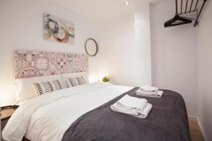 Posteľ alebo postele v izbe v ubytovaní Tendency Apartments 12 Penthouse
