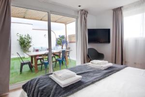 Posteľ alebo postele v izbe v ubytovaní Tendency Apartments 12 Penthouse