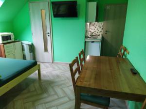 Kuchyň nebo kuchyňský kout v ubytování Apartments Klentnice U Mikulova