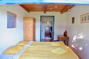 Postel nebo postele na pokoji v ubytování Tryde 1303 B&B på Österlen