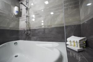 Koupelna v ubytování Hotel Požega