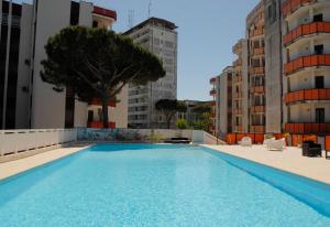 Bazén v ubytování Tropicana Residence nebo v jeho okolí
