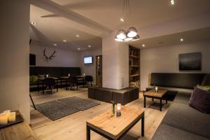 TV a/nebo společenská místnost v ubytování Hotel Hafele