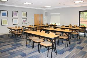 The business area and/or conference room at Holiday Inn Express Forest City, an IHG Hotel