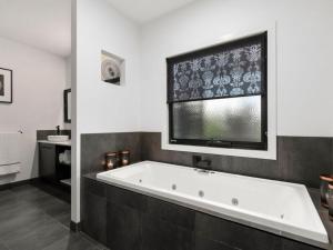 Koupelna v ubytování Campania Spa Suite 1
