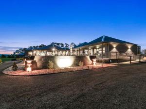 Afbeelding uit fotogalerij van Campania Spa Suite 2 in Meeniyan