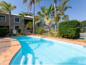 Gallery image of Carindale 13 large ground floor unit with pool and tennis court in Nelson Bay