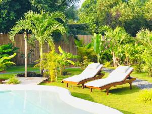 Ein Garten an der Unterkunft Mangata Boutique Bungalows
