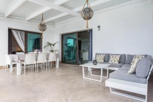 A seating area at Villa La Era 1