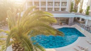 Bazén v ubytování Premier Nergis Beach & SPA nebo v jeho okolí