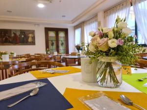 Restaurace v ubytování Hotel Sabra