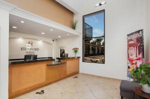 Gallery image of Stanford Inn & Suites Anaheim in Anaheim