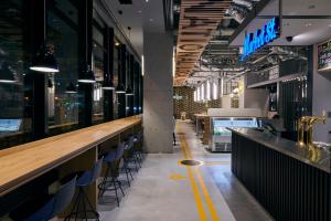 ibis Styles Nagoya餐廳或用餐的地方