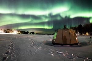 Arctic Guesthouse & Igloos v zimě