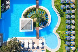 Bazén v ubytování Oceanis Beach Hotel nebo v jeho okolí
