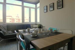 A seating area at Nettuno 137D